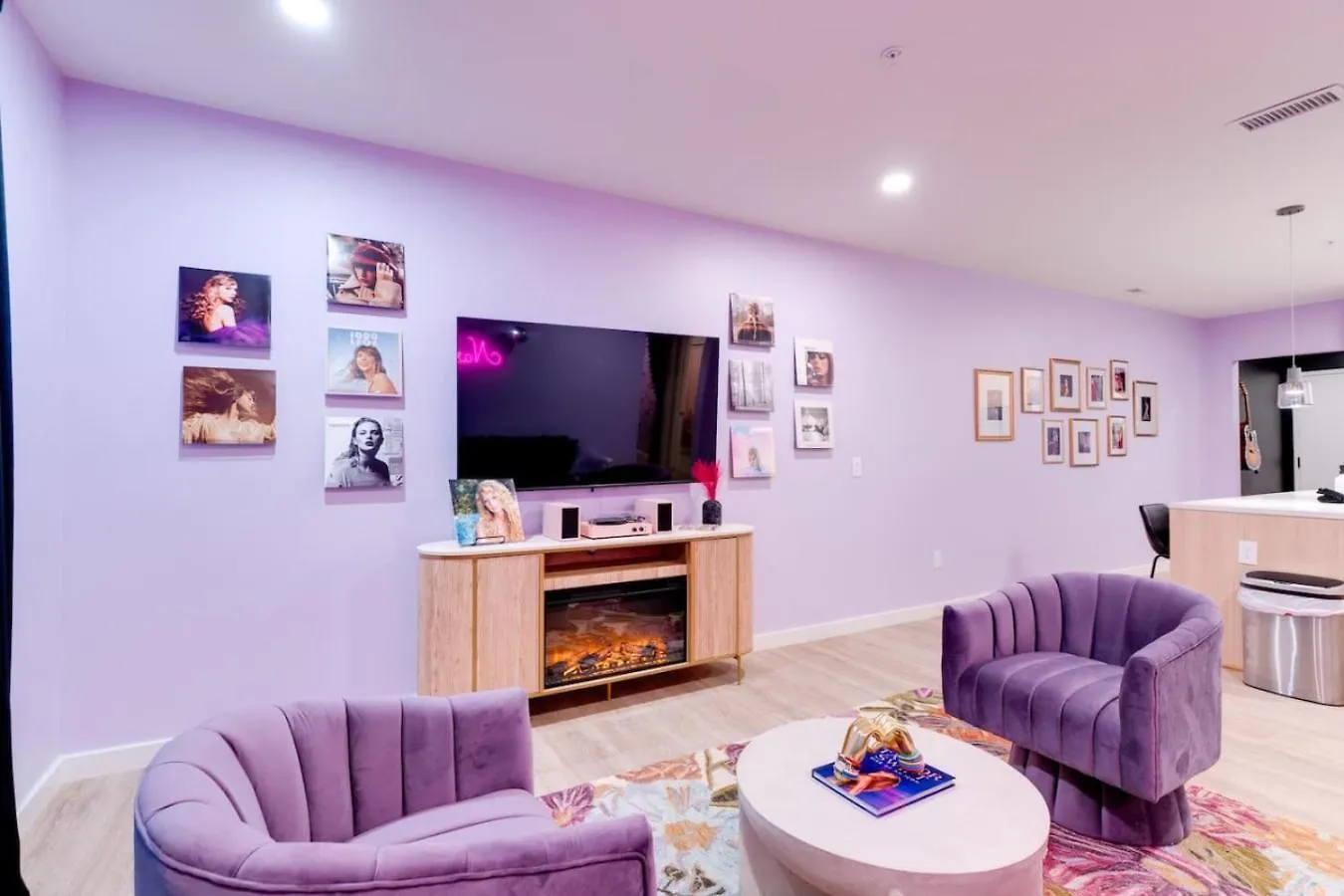 Apartment Nashville Era A Swift Escape